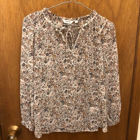 Reitmans - neck tie blouse - beige - floral - flowy - quarter sleeve - XS Petite - Picture 4 of 7